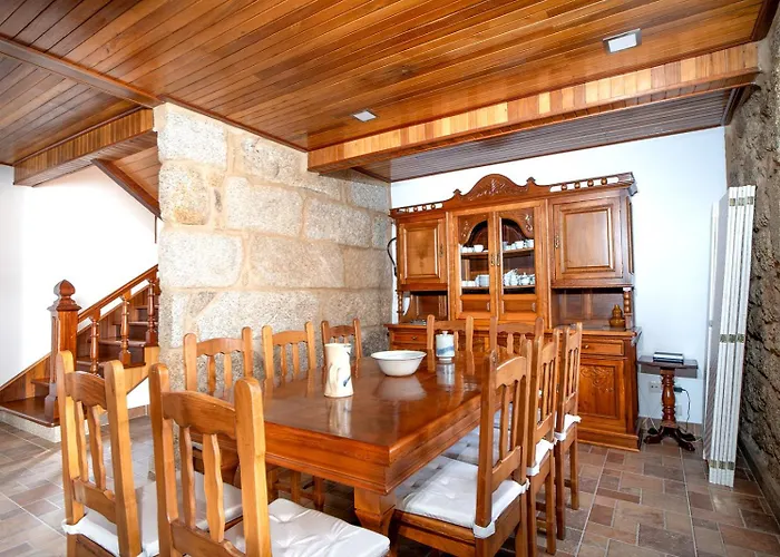 O Fogar Do Carpinteiro Гостевой дом 4*